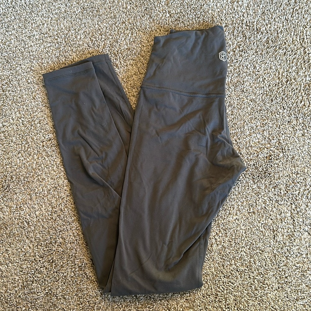Born primitive leggings